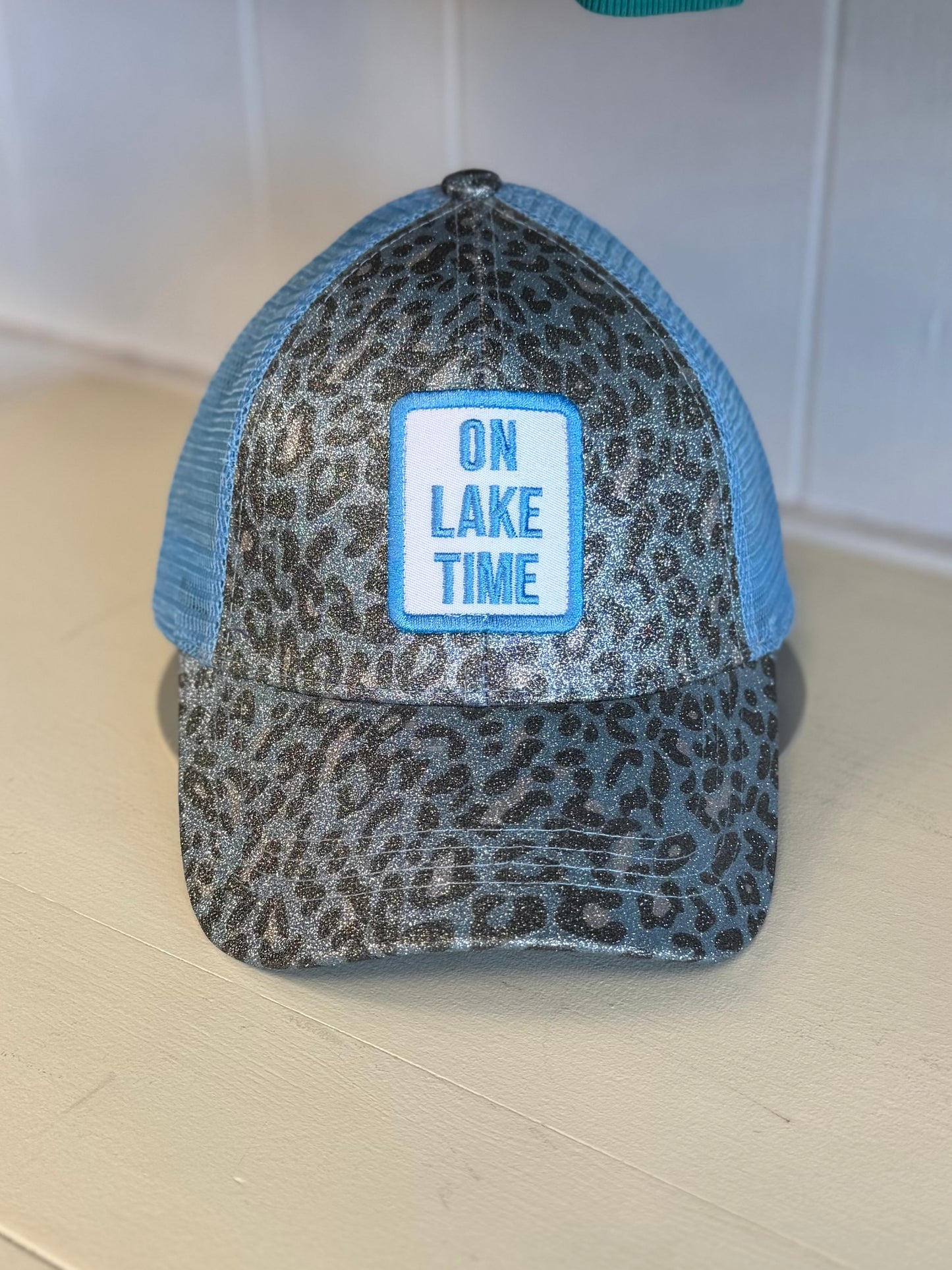 On Lake Time - Glitter Leopard CC Ponytail Hat