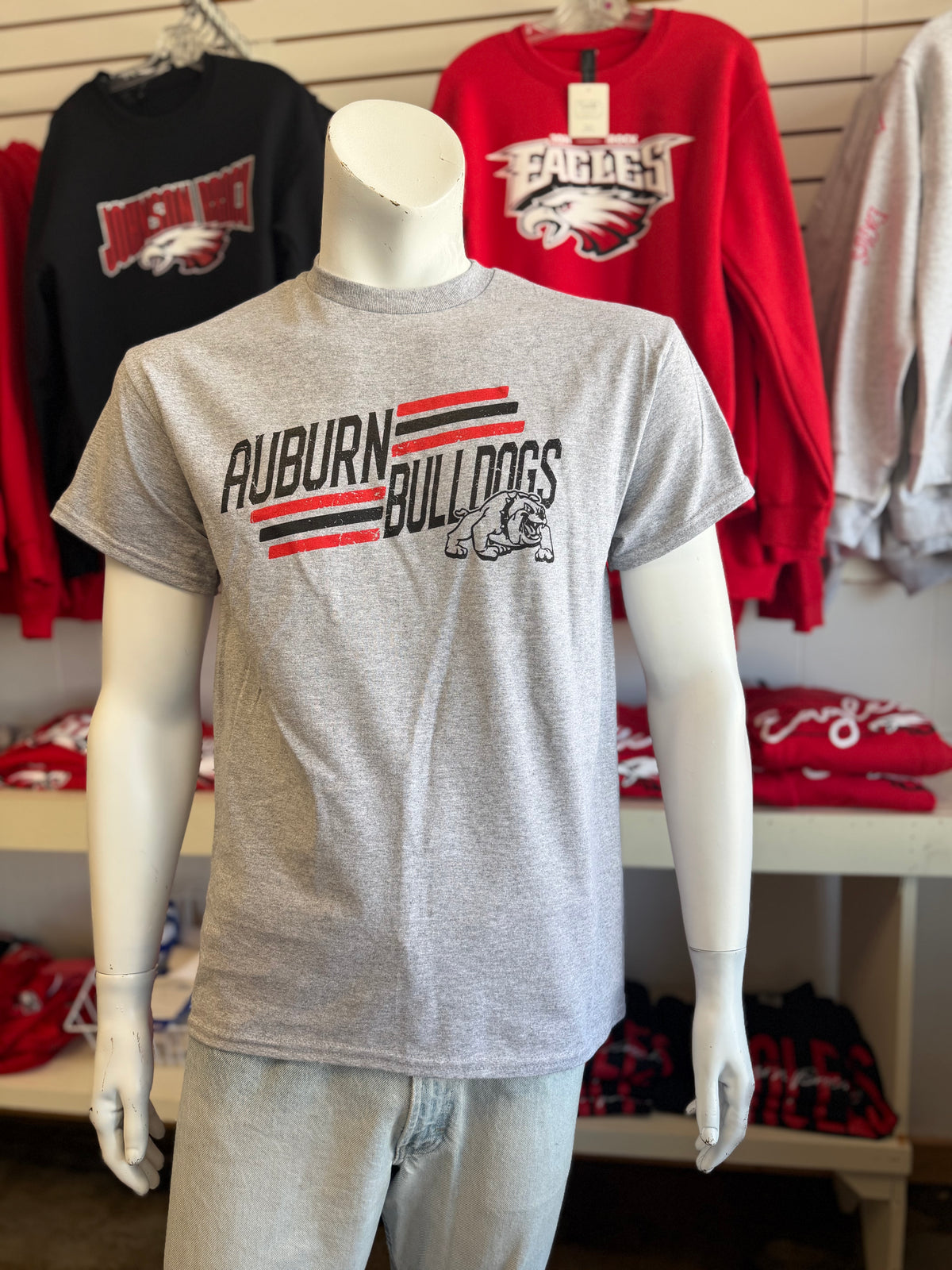 Bulldog Vintage Line Design - Gildan Tee