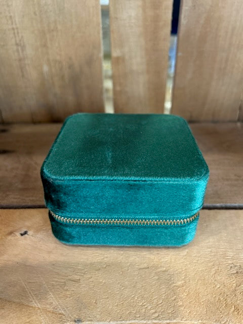 Small Travel Jewelry Case - Green Velvet